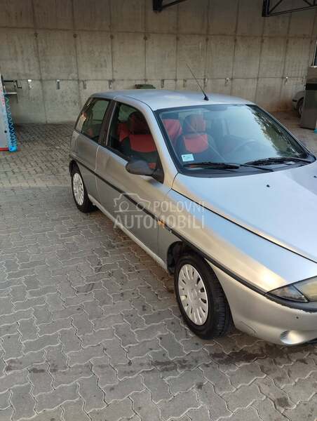 Lancia Ypsilon 