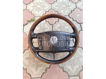 Mahagoni volan za Volkswagen Touareg od 2003. do 2010. god.
