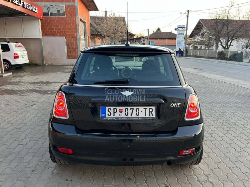 MINI One 
