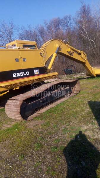 CAT 225