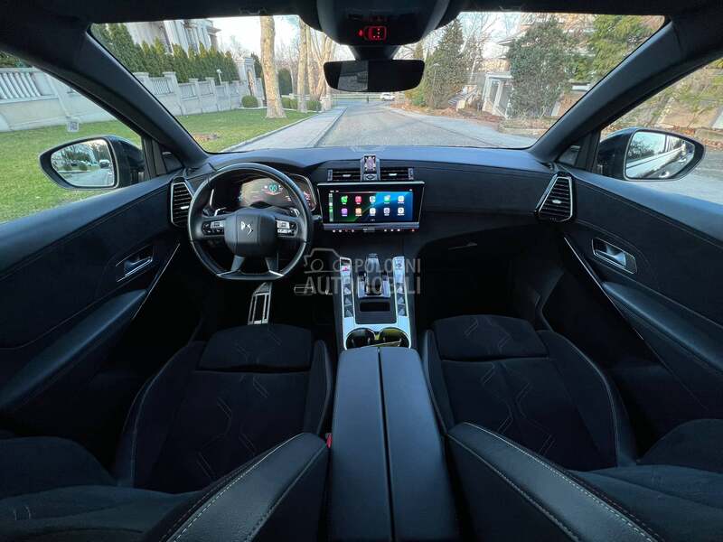 DS 7 Performance Line 300