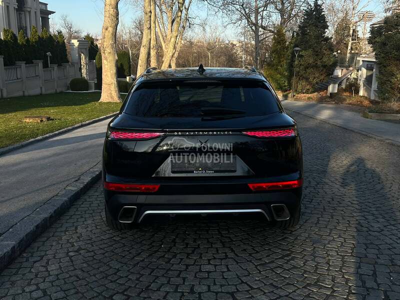 DS 7 Performance Line 300