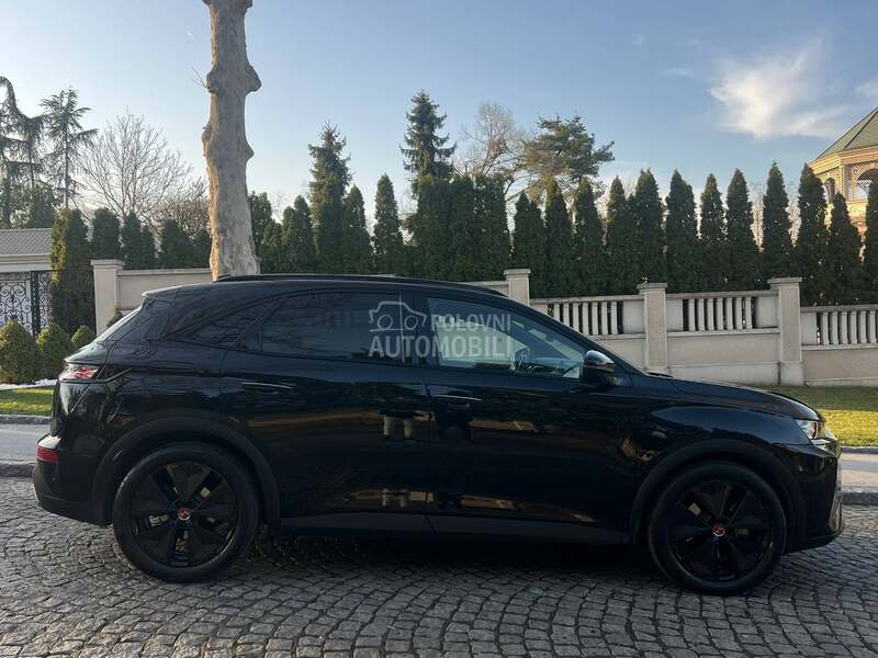 DS 7 Performance Line 300