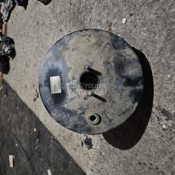 Kočiona servo pumpa