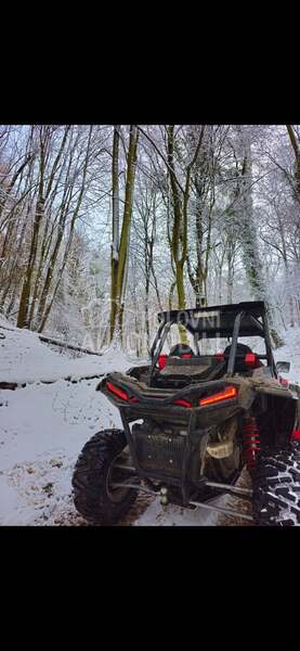 Polaris Rzr xp 1000