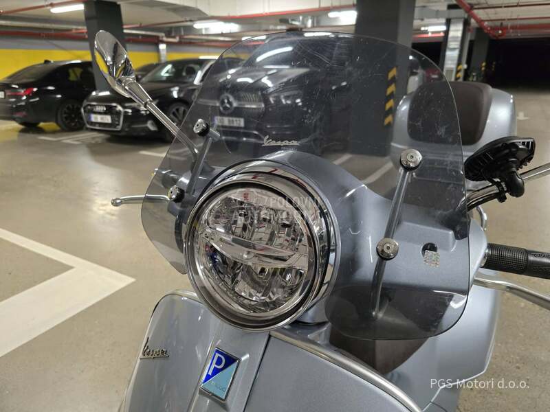 Vespa GTS 300 Hpe