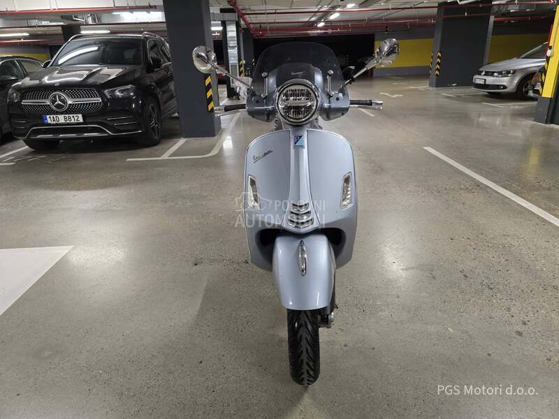 Vespa GTS 300 Hpe
