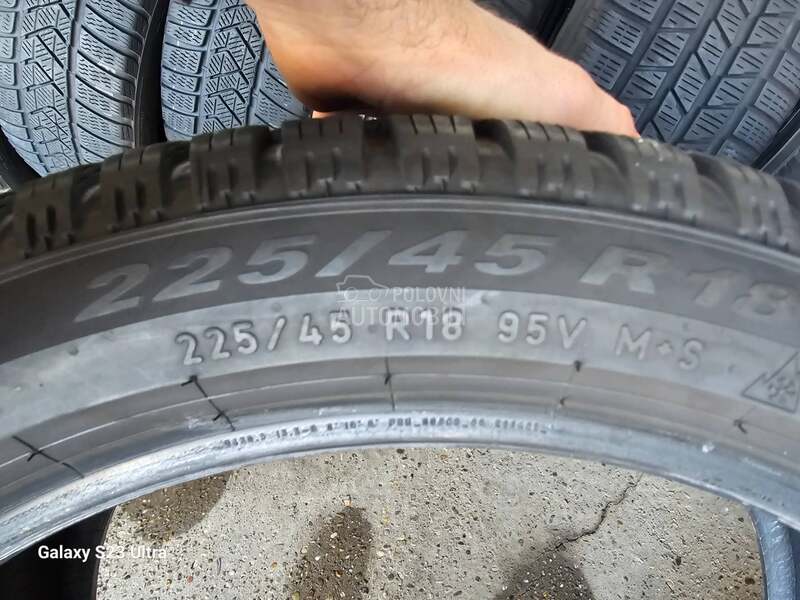 Pirelli 225/45 R18 Zimska