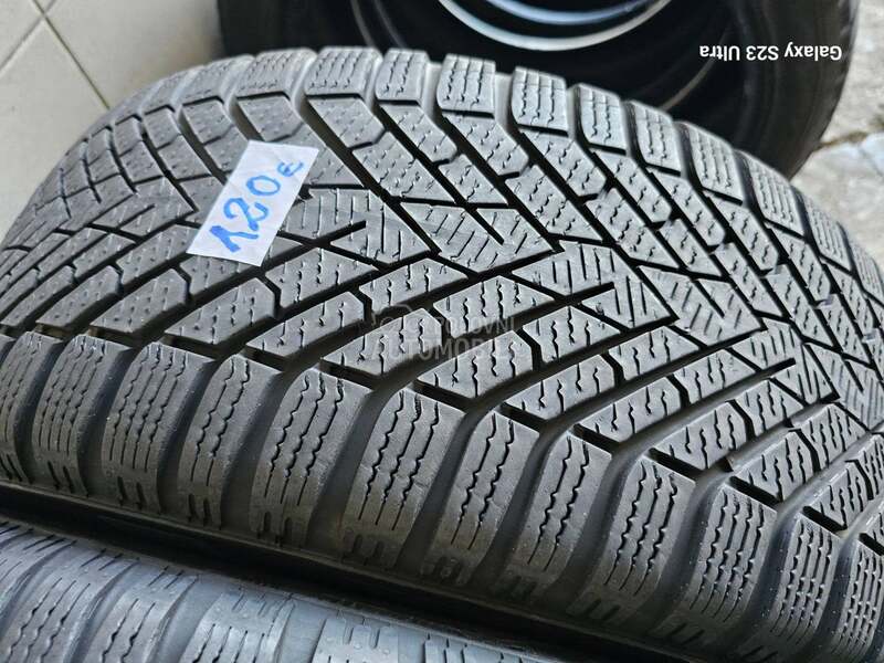 Pirelli 225/45 R18 Zimska