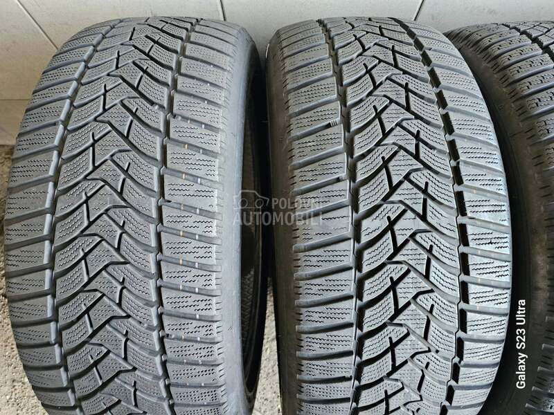 Dunlop 225/45 R18 Zimska