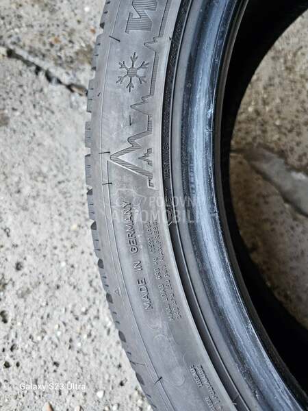 Dunlop 225/45 R18 Zimska