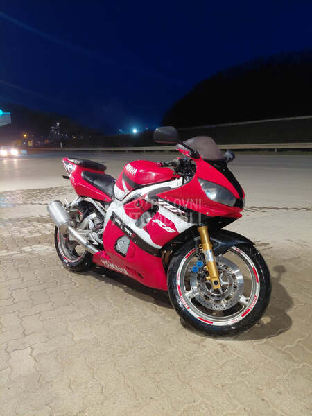 Yamaha r6