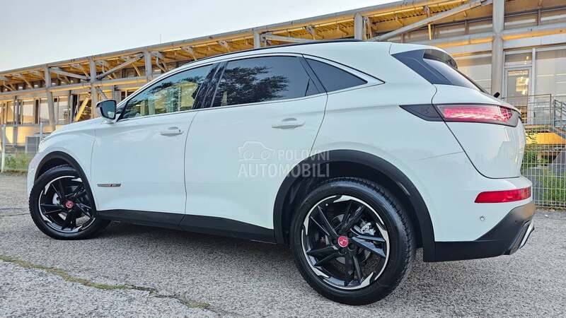 DS 7 1.5 Performance Line