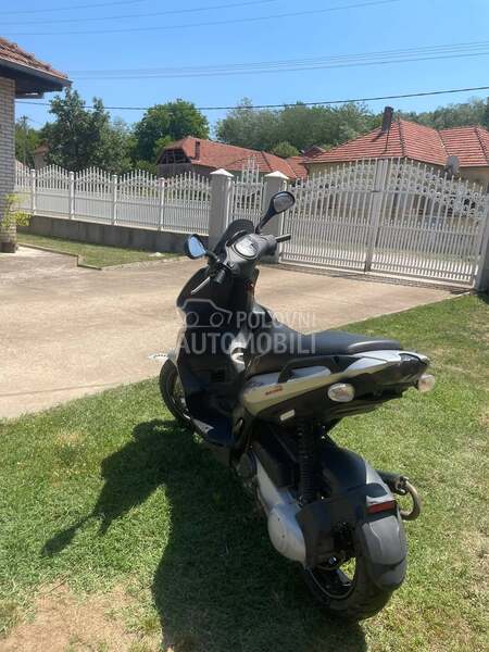 Gilera runner st