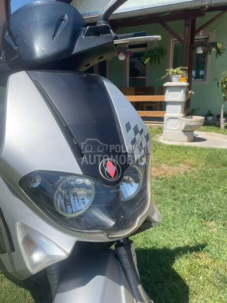 Gilera runner st
