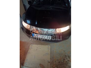 Honda Civic 1.8 i - VTEC