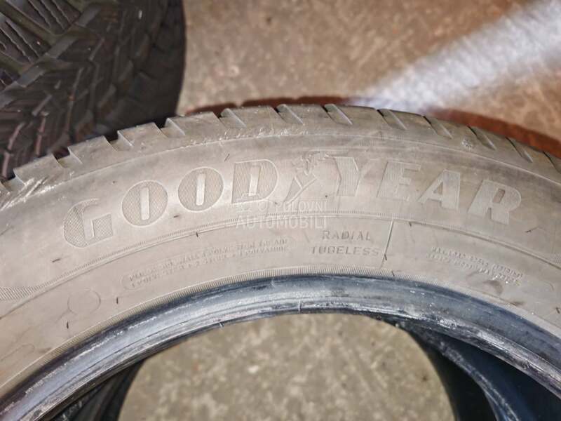 Goodyear 225/55 R17 Sve sezone