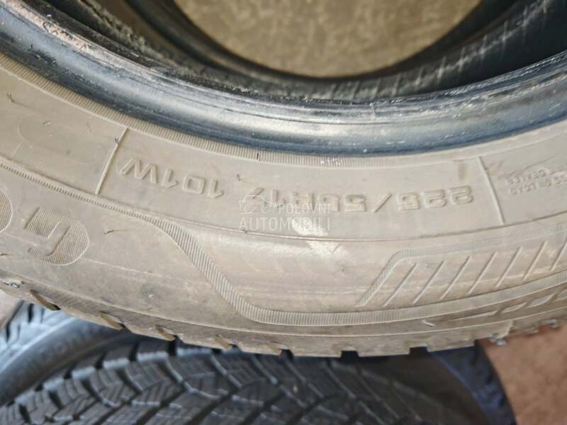 Goodyear 225/55 R17 Sve sezone