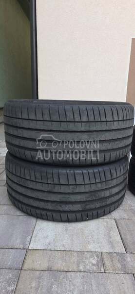 Michelin 285/40 R22 Letnja