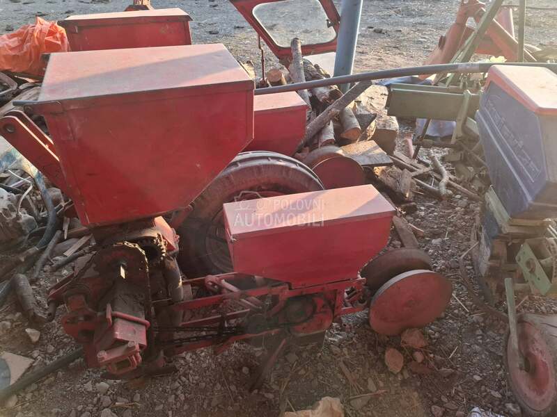 IMT dvoredna sejalica