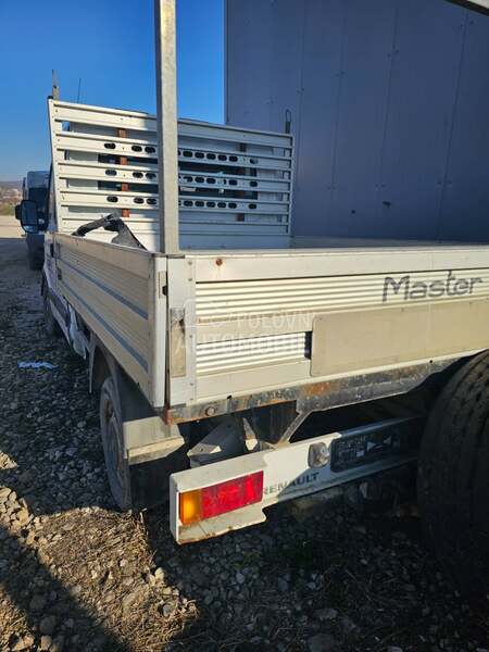Renault Master 2.5