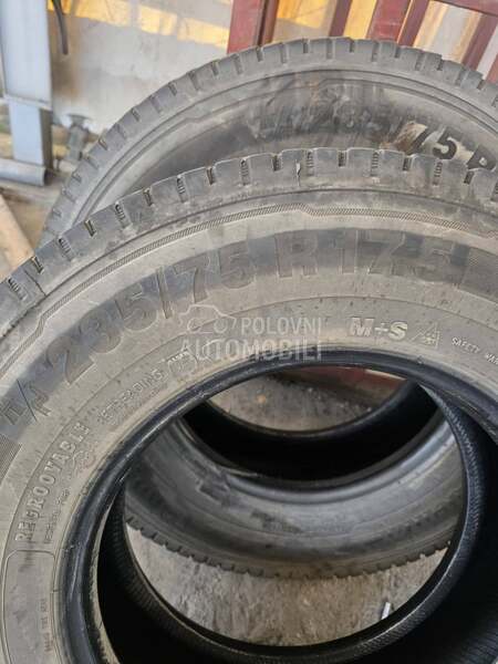 Continental 235/75 R17.5 Sve sezone