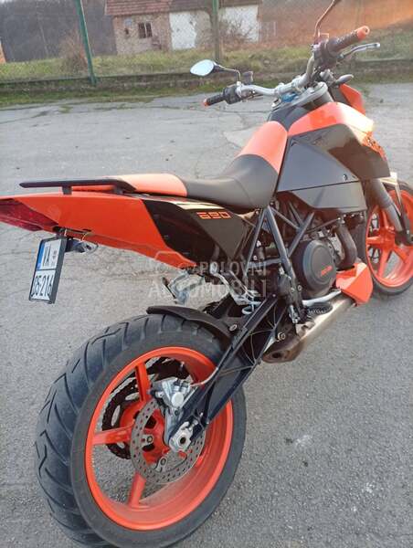 KTM 690duke