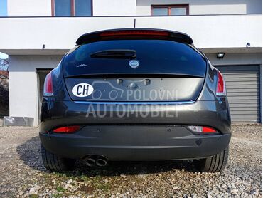 Lancia Delta 1.8 200 hp