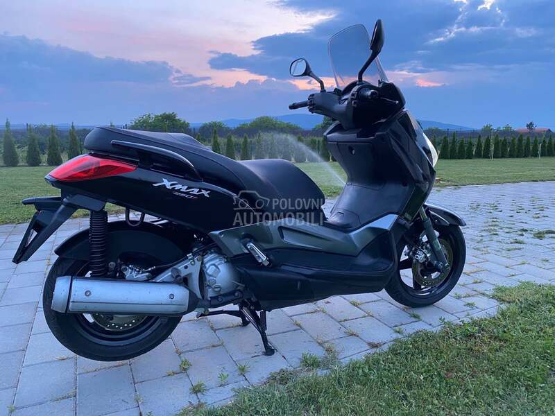 Yamaha xmax250