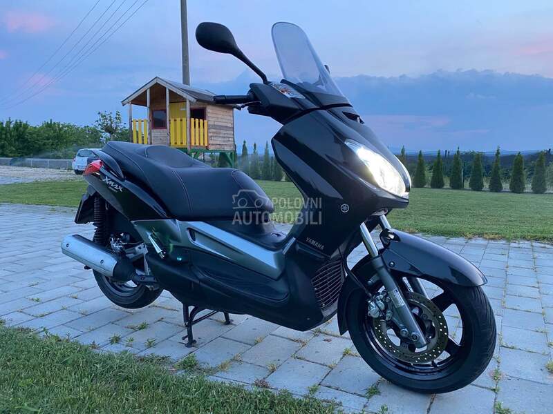 Yamaha xmax250