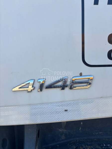 Mercedes Benz Arocs 4148