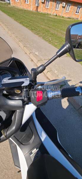 Honda silver wing 400