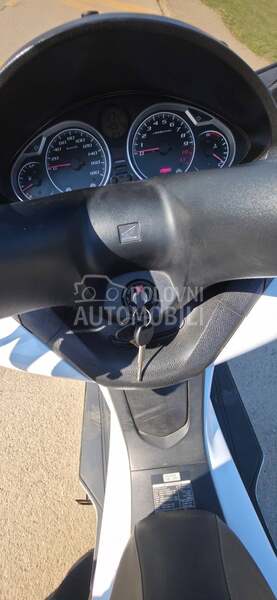 Honda silver wing 400