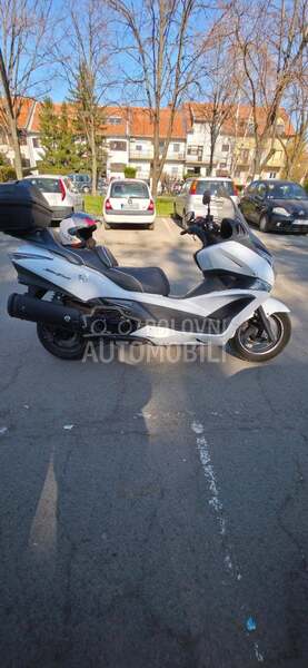 Honda silver wing 400