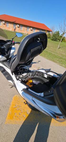 Honda silver wing 400