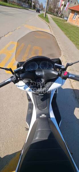 Honda silver wing 400