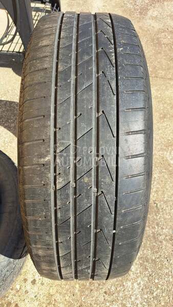 Hankook 235/65 R17 Letnja