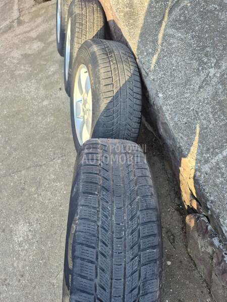 Continental 235/65 R17 Sve sezone