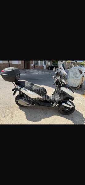 Piaggio Mp3