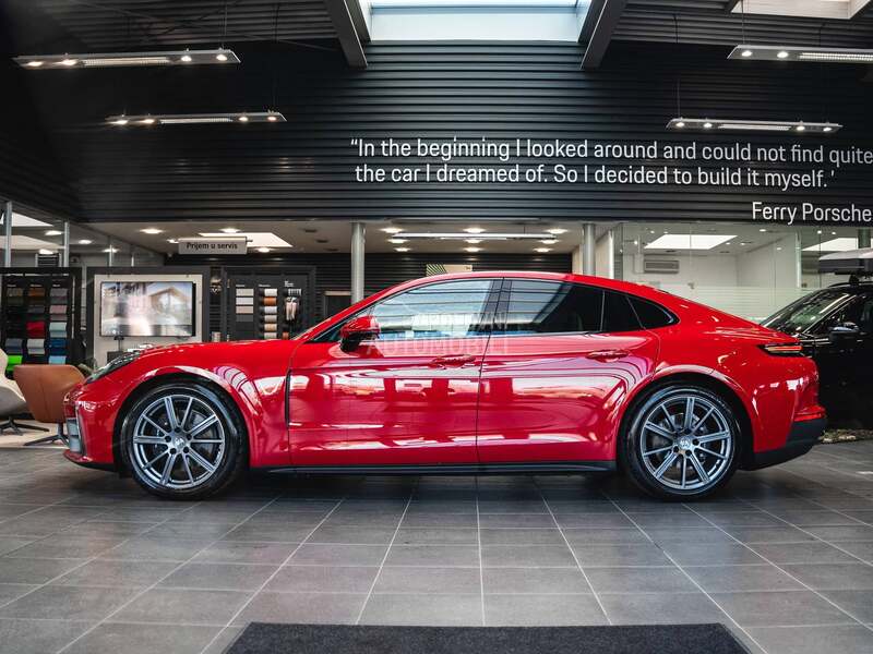 Porsche Panamera 