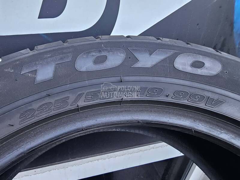 Toyo 225/55 R21 Letnja