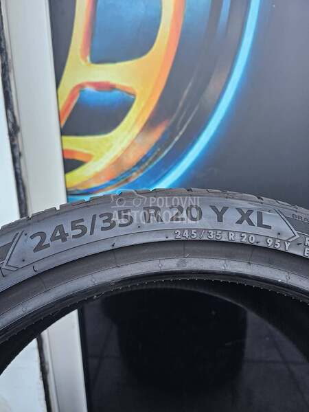Barum 245/35 R20 Letnja