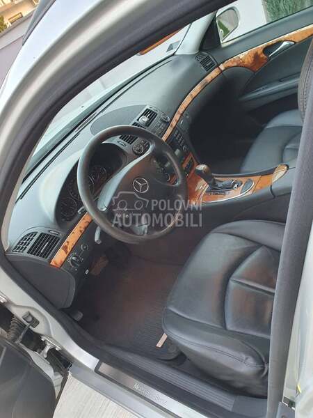 Mercedes Benz E 220 Elegance