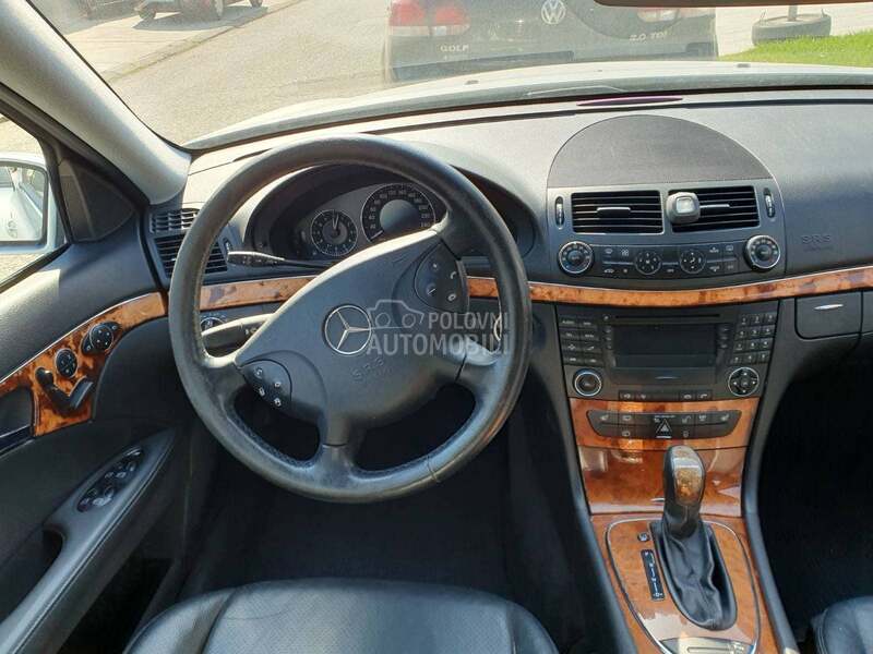 Mercedes Benz E 220 Elegance