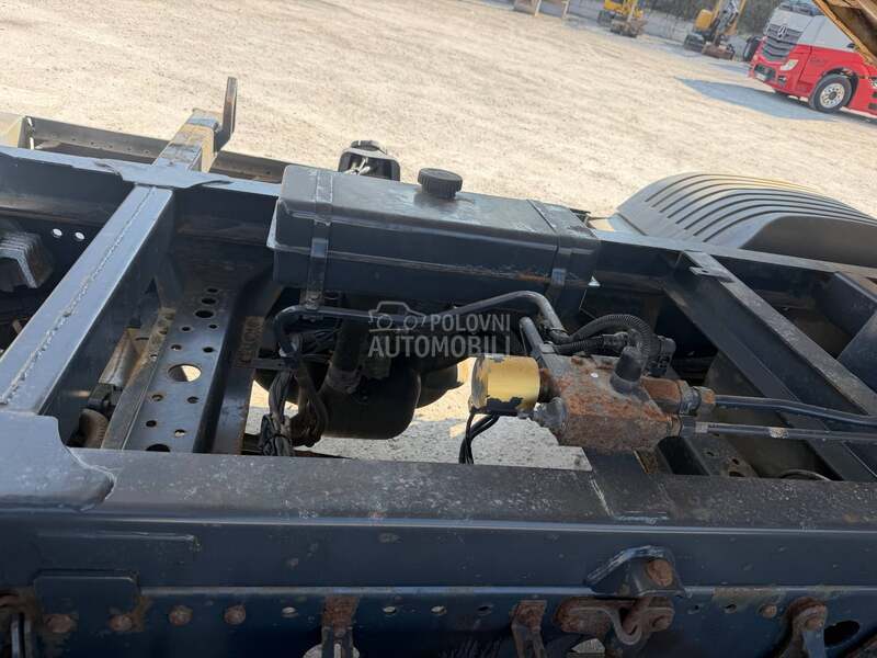 Mercedes Benz Atego 815