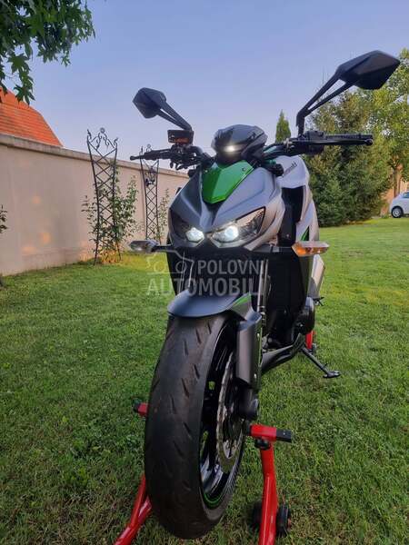 Kawasaki Z1000