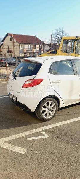 Mazda 2 2014