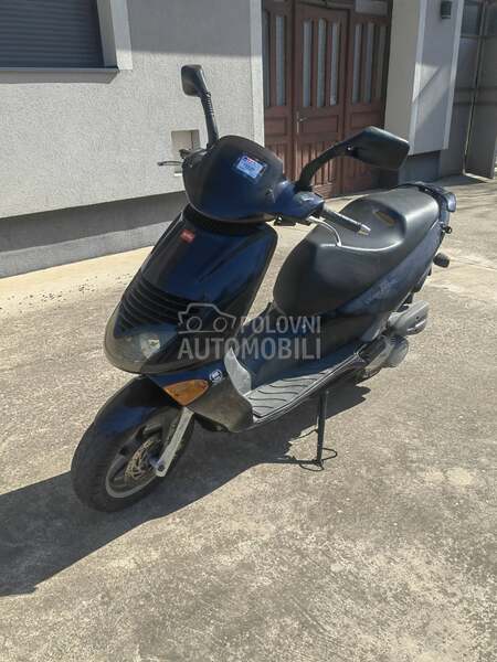 Aprilia Leonardo 125