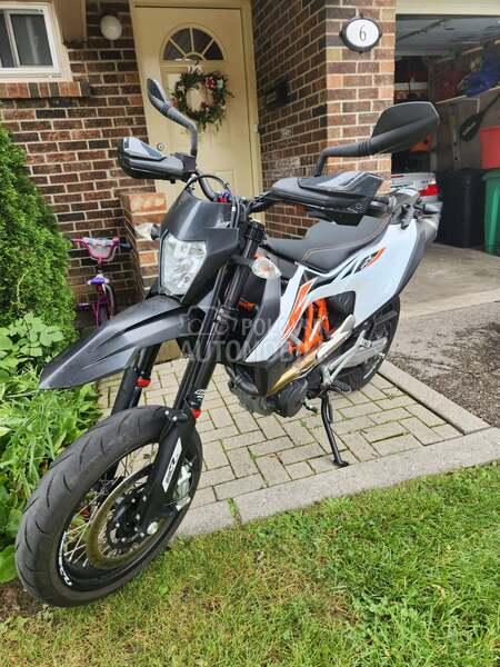 KTM SMC R 690