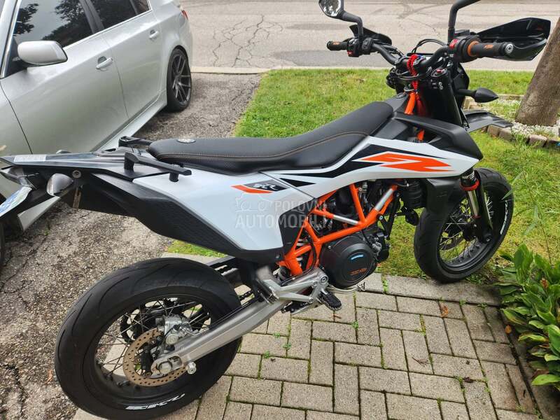 KTM SMC R 690